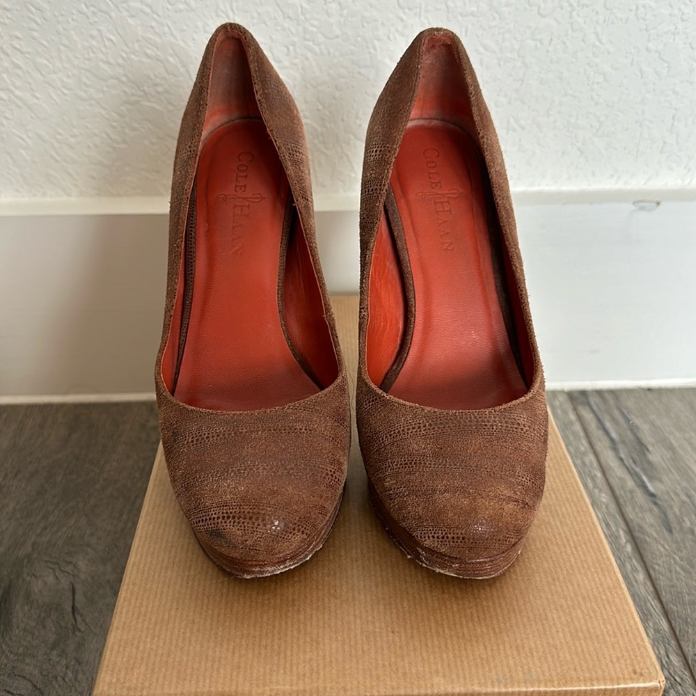 Cole haan brown platform pumps with NikeAir technology